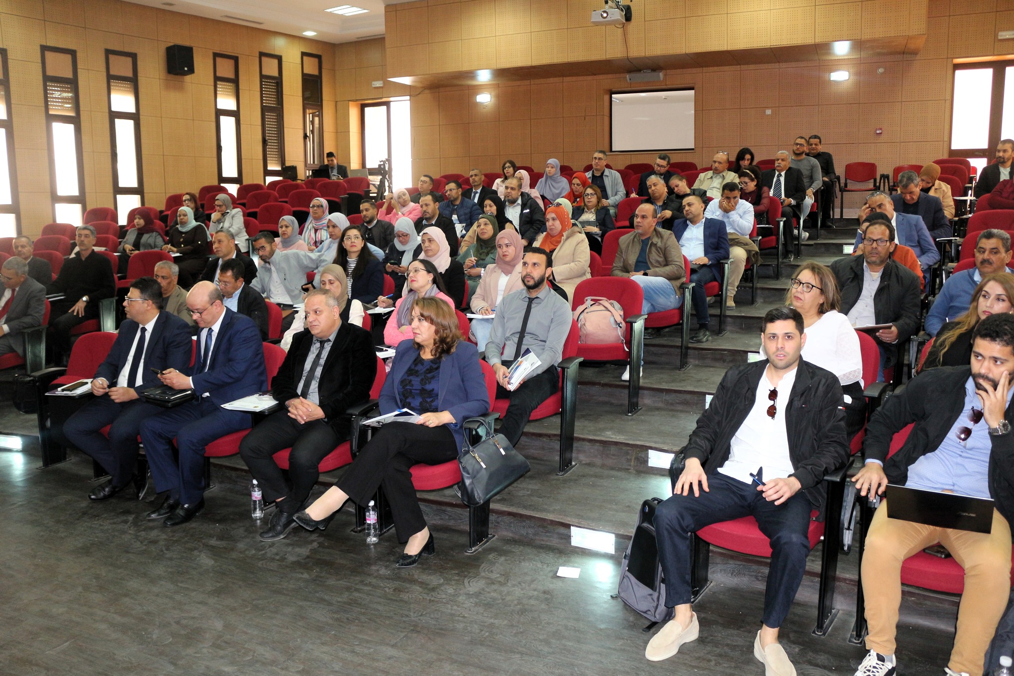 يوم إعلامي إستعدادا للشروع في إطلاق واستغلال المنصة الوطنية للتصرف في رخص البناء “تعمير”