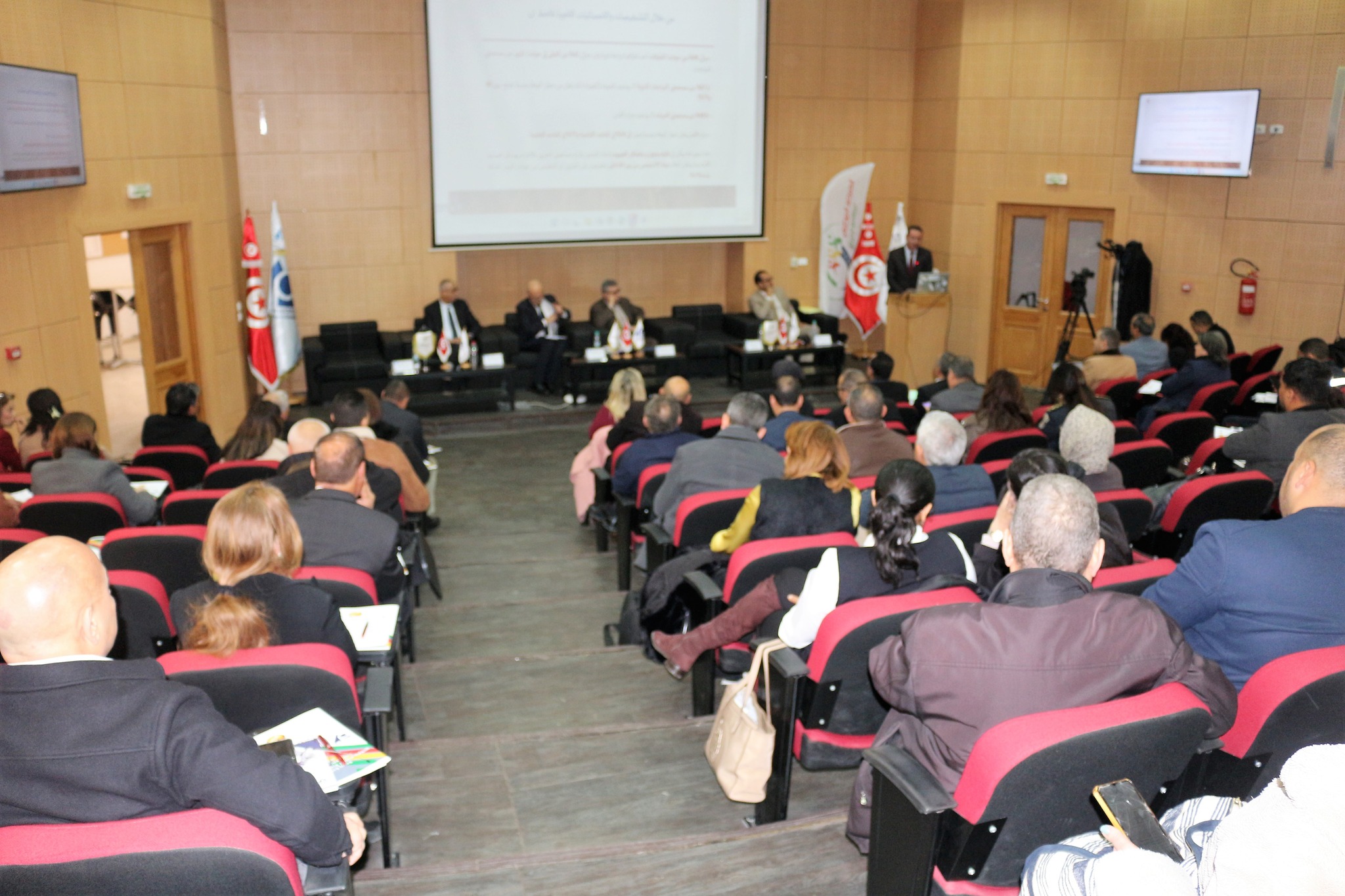 “ندوة تكوينية حول “سبل الاستفادة من البرامج الدولية لتطوير وتمويل السلامة المرورية